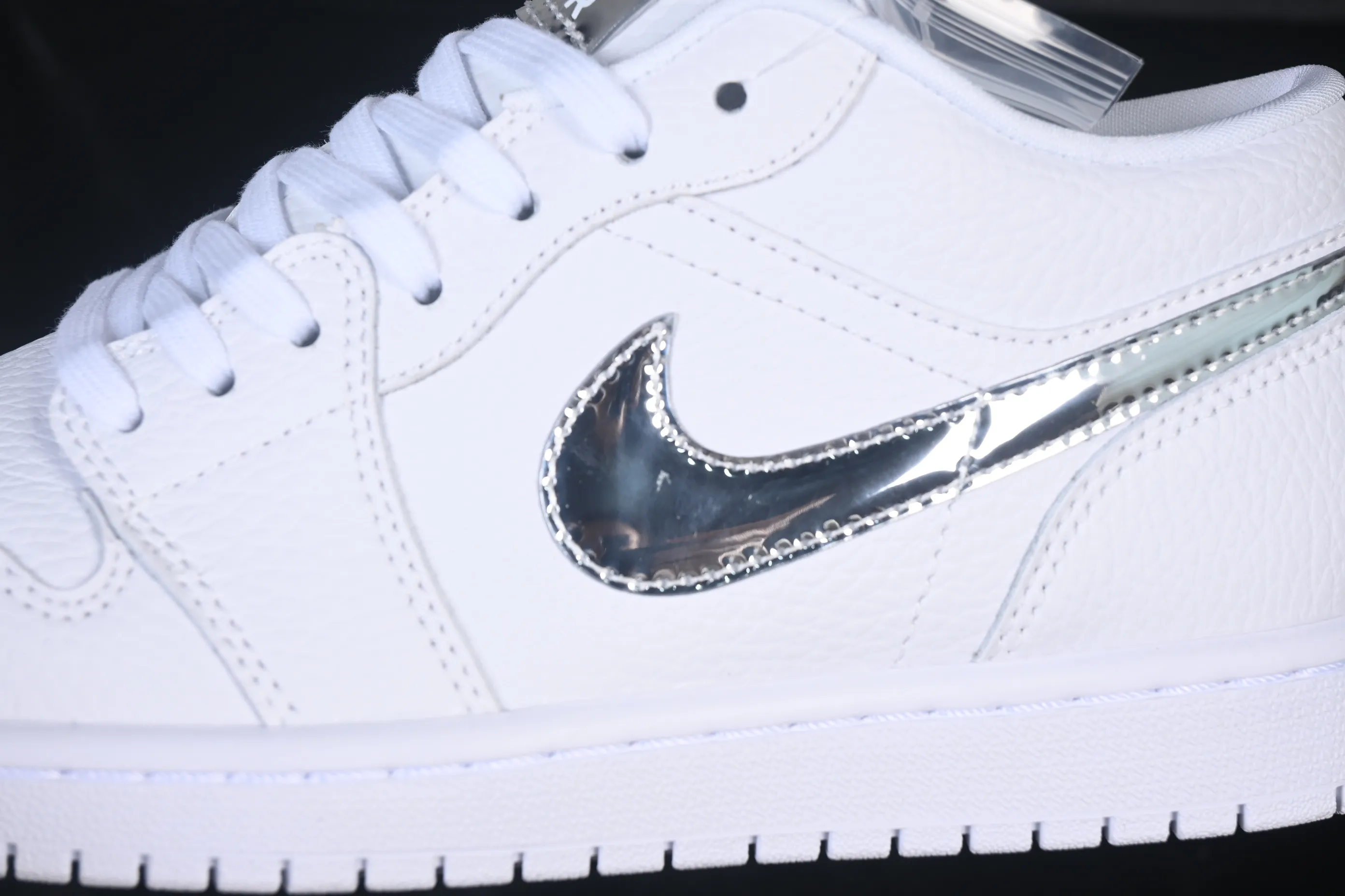 All categories Air Jordan Jordan series basketball shoes Air Jordan 1 Low Air Jordan 1 Low AJ1 Joe 1 all silver hook low-top retro culture basketball shoes IQ9381-100